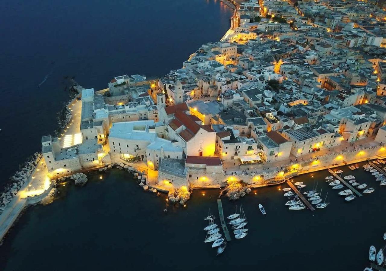 Porto Di Mare B&B Джовинаццо Экстерьер фото